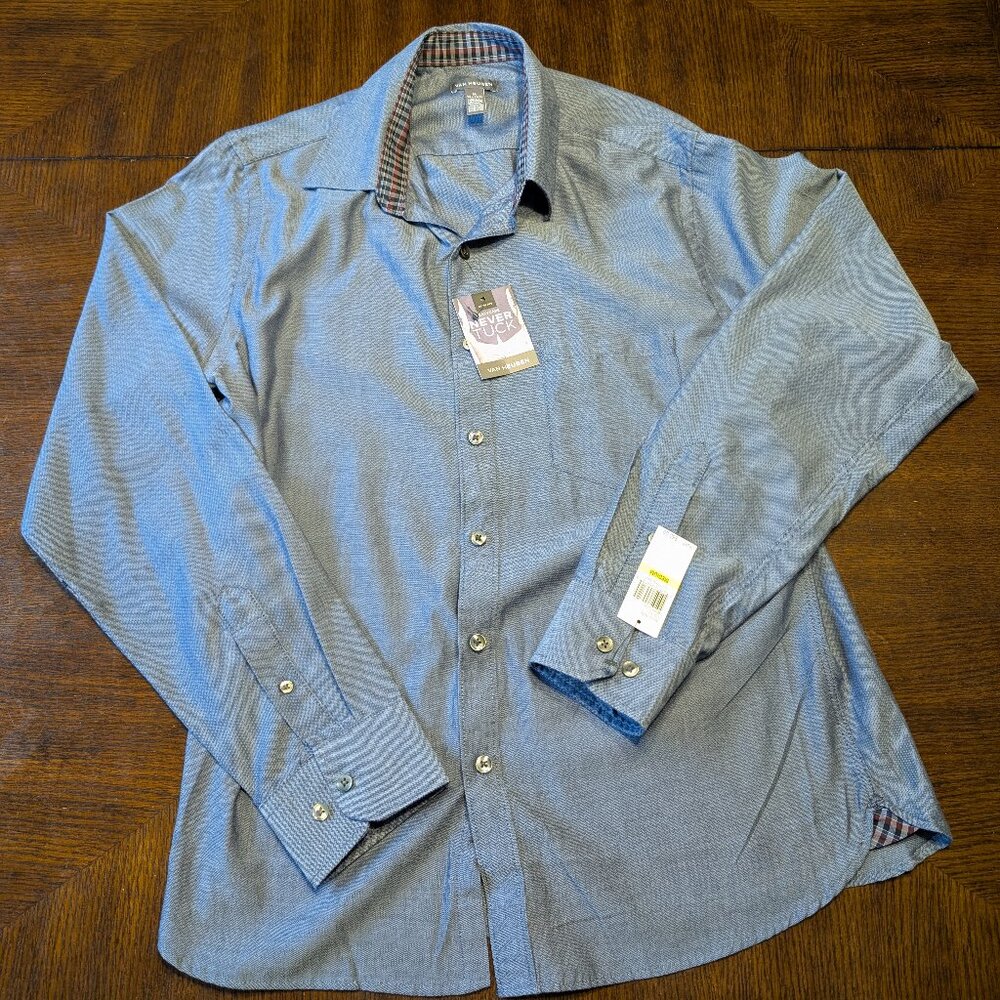Men's button down shirt. Van Heusen brand. NEW with tags